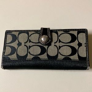 Coach wallet